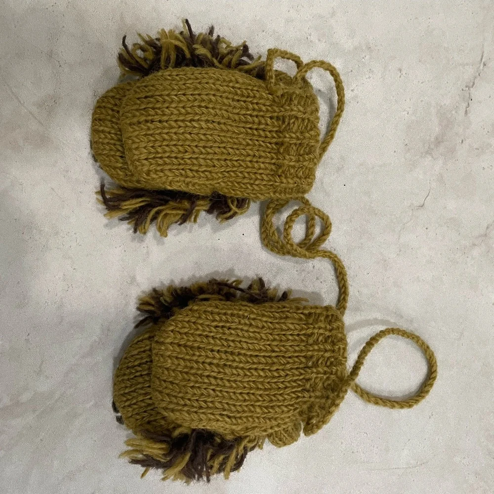 Lion Knit Kids Mittens unisex